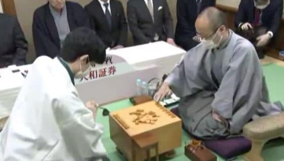 渡辺明名人に藤井聡太六冠が挑戦！将棋の名人戦第５局始まる　長野・高山村|TBS NEWS DIG