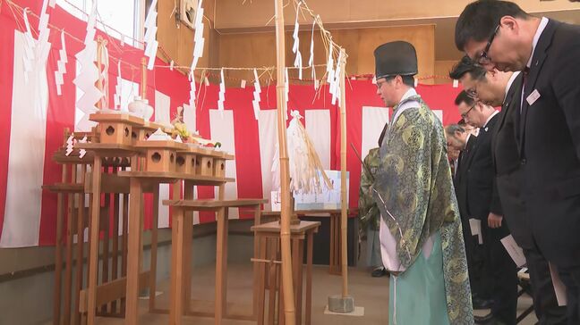 コメ豊作を願い『播種祭』田植えシーズンを前に…北海道神宮に奉納する米を栽培する「神饌田」がある東川町で関係者ら30人が祈る|TBS NEWS DIG