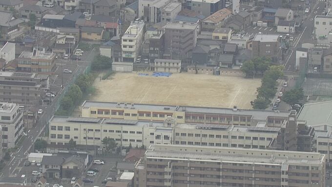“硫化水素のにおいをかぐ”理科の実験授業で体調不良訴え 2年生の生徒10人を病院搬送 全員軽症 名古屋市立北陵中学校「換気はしていた」保護者に謝罪　|　名古屋・愛知・岐阜・三重のニュース【CBC news】 | CBC web