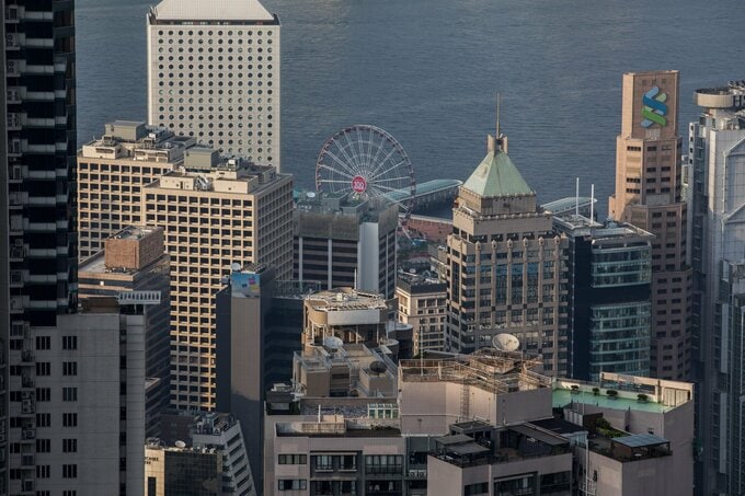香港の焦げ付き債権4兆円、処理急ぐ銀行－商業用不動産投げ売りも