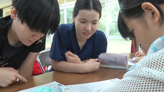 夏休みの宿題「お助けし隊」が出動！　宮古島市|TBS NEWS DIG