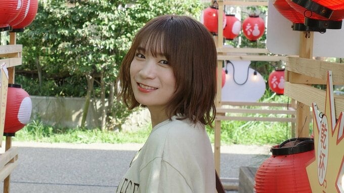 【 秋元真夏 】「お誕生日でした～！」「33って数字がかわいい」夕涼みちょうちんに囲まれスマイル　フォロワーから祝福続々|TBS NEWS DIG