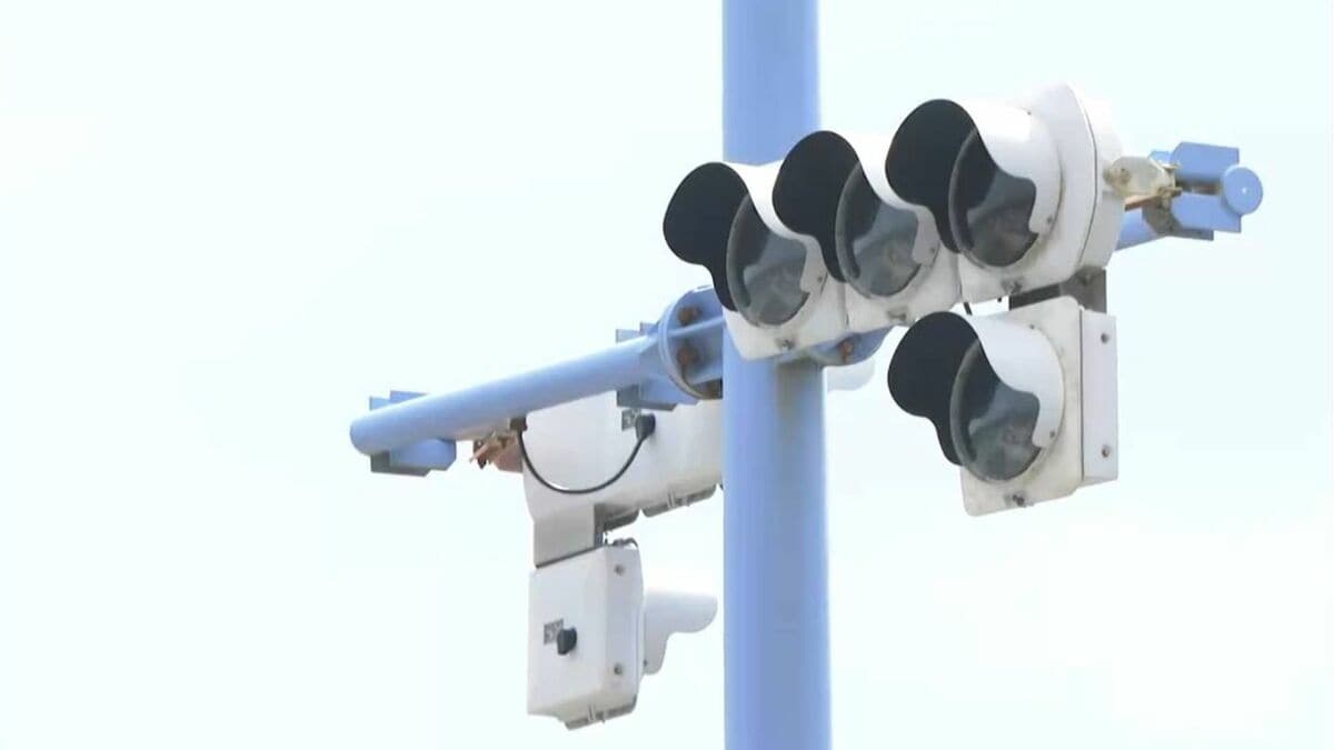 奄美地方の約1万4500戸で停電続く　台風18号の影響　沖永良部島と奄美大島は28日復旧見込み　徳之島は確認中でめど立たず