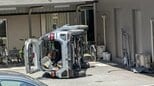 【速報】大分市中心部でガス臭発生　車両が壁に衝突、横転事故　周辺で交通規制　|　大分のニュース｜OBS NEWS｜大分放送