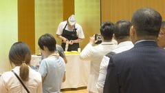 中国の日本大使館で日本食をPR　公邸料理人が日本料理の包丁技術「桂むき」披露| TBS CROSS DIG with Bloomberg