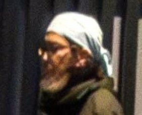 【速報】JR長野駅前3人死傷事件　「逃走の男」の新たな画像を公開…男の身長は170センチ前後　男性の死因は「失血死」と判明　長野県警が情報提供呼びかけ|TBS NEWS DIG