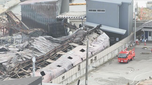船の製造や修理、漁業の復興支える松川浦唯一の「造船所」全焼 約7時間半後に鎮火 福島・相馬市|TBS NEWS DIG