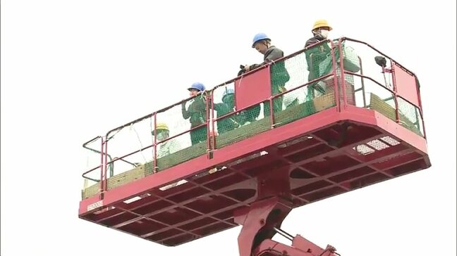 「高かった」地元企業の仕事を子どもたちが体験！高所作業も　ビルダーズドリームマルシェ　福島・相馬市|TBS NEWS DIG