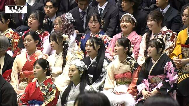 あすは成人の日　雪が降る中　山形市では「二十歳の祝賀式」　|TBS NEWS DIG