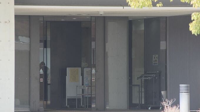 男子児童が首を圧迫され…約15分間意識失う 市教委が｢いじめ重大事態｣と認定 当時の状況は被害児童ともう一方の児童とで食い違う|TBS NEWS DIG