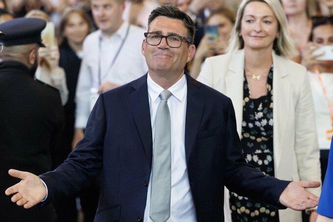 英国でまた首相選び、4年で5人目－最有力候補バーナム氏はどんな人?