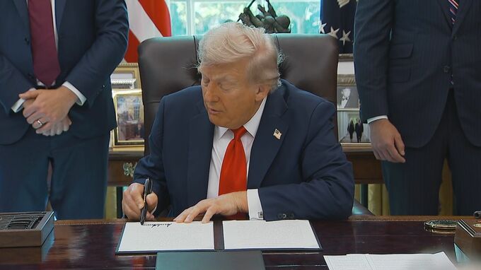 トランプ大統領　全米に州兵を即時派遣可能にする大統領令に署名　野党・民主党の治安対策が不十分だと印象付ける狙い|TBS NEWS DIG