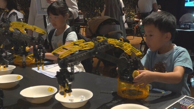 ロボットアームやスイングバイの疑似体験　宇宙にちなんだ特別展開催　山梨県立科学館　|　山梨のニュース | ＵＴＹテレビ山梨