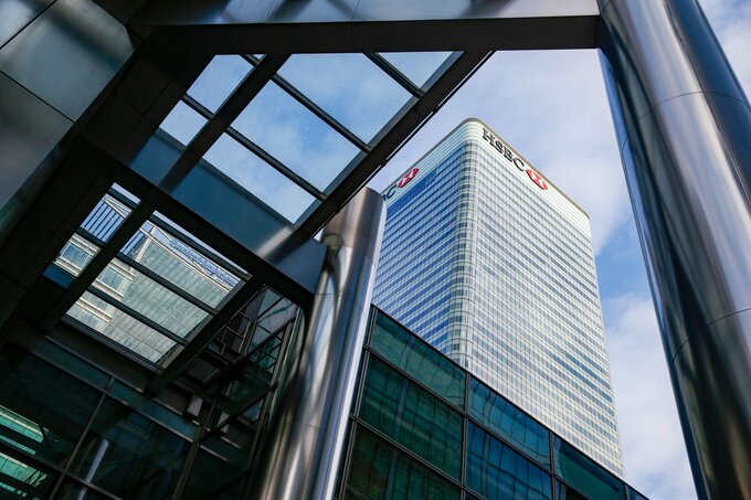 英銀ＨＳＢＣ、上級管理職削減の公算大－新ＣＥＯが行内文書で警告