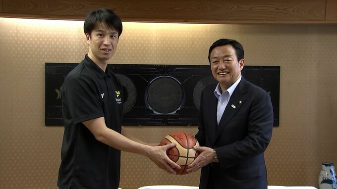 【B3 レギュラーシーズン2位】「40勝10敗はすばらしい」渡邊雄太選手へのオファーでも注目の香川ファイブアローズが高松市長に報告　|　岡山・香川のニュース | 天気 | RSK山陽放送