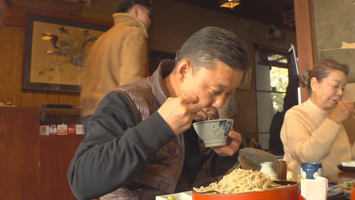 大みそか「年越しそば 」で1年の締めくくり　そば店にぎわう