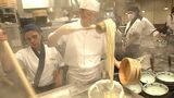 『もちもち』を世界共通語に 「丸亀製麺」の「麺匠」の称号を持つうどん作りの総責任者がやってきた【岡山】|TBS NEWS DIG