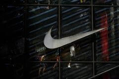 ナイキ、復活に向けた取り組みに試練－在庫処分や関税が壁| TBS CROSS DIG with Bloomberg