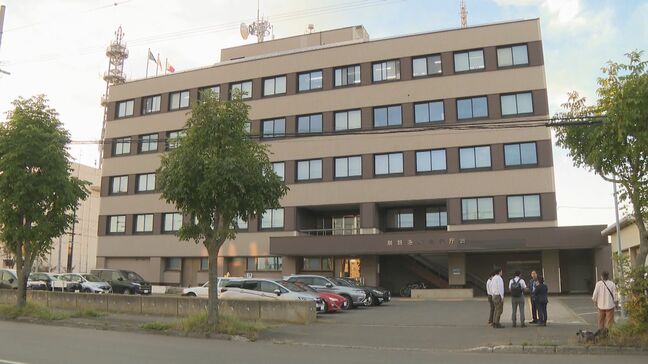 漁船のエンジンルームから出火 僚船が消火するもえい航中に沈没 乗組員3人全員は救助され、けがなし 北海道東部・厚岸湾|TBS NEWS DIG