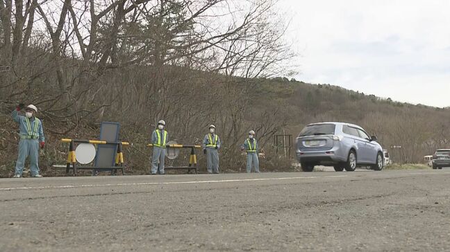 夜から並んでいた人も…3メートルの雪の壁「磐梯吾妻スカイライン」再開通　福島|TBS NEWS DIG