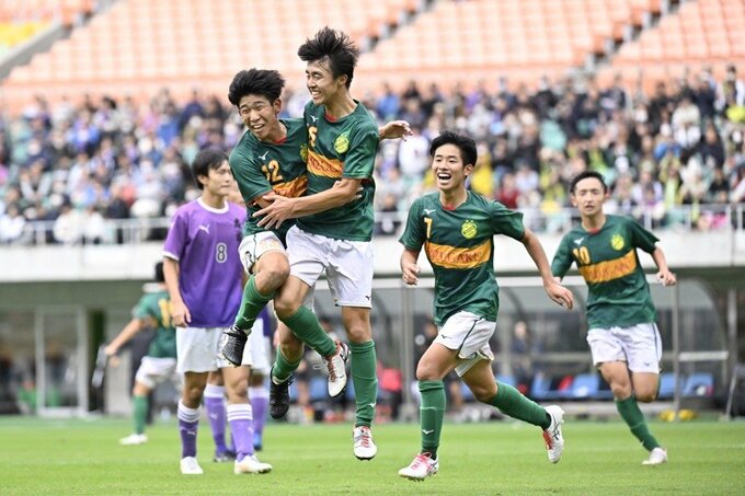 静岡学園が2年ぶりに全国へ！14回目のV　藤枝東に2‐1【高校サッカー選手権静岡県大会決勝速報】　|　静岡のニュース | SBSNEWS | 静岡放送
