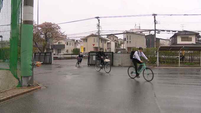 新学期の高校生“ほとんどヘルメットかぶらず”～「髪が崩れる」「恥ずかしい」　福岡　|　福岡のニュース｜RKB NEWS｜RKB毎日放送