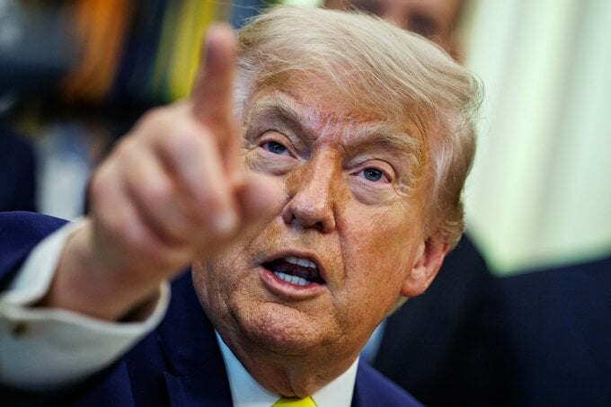 トランプ氏、AI企業への出資に関心－米国で富の分配巡る議論が浮上