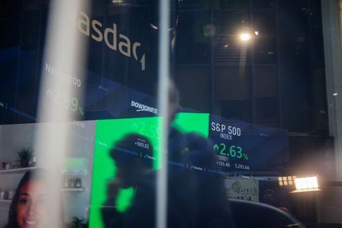 テック株上昇に乗り遅れた年金基金、投資不足見直し－ピムコなど提供