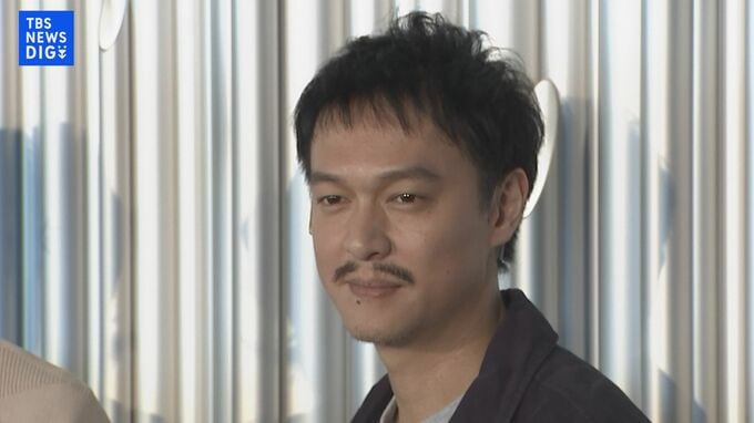 【SUPER EIGHT・丸山隆平】　芸能記者役で「撮られなくなっても撮られても終わり」と複雑な心境　グループ改名に「良い『ハザカイキ』。仲間のことも支えに走り切りたい」　【舞台『ハザカイキ』】|TBS NEWS DIG