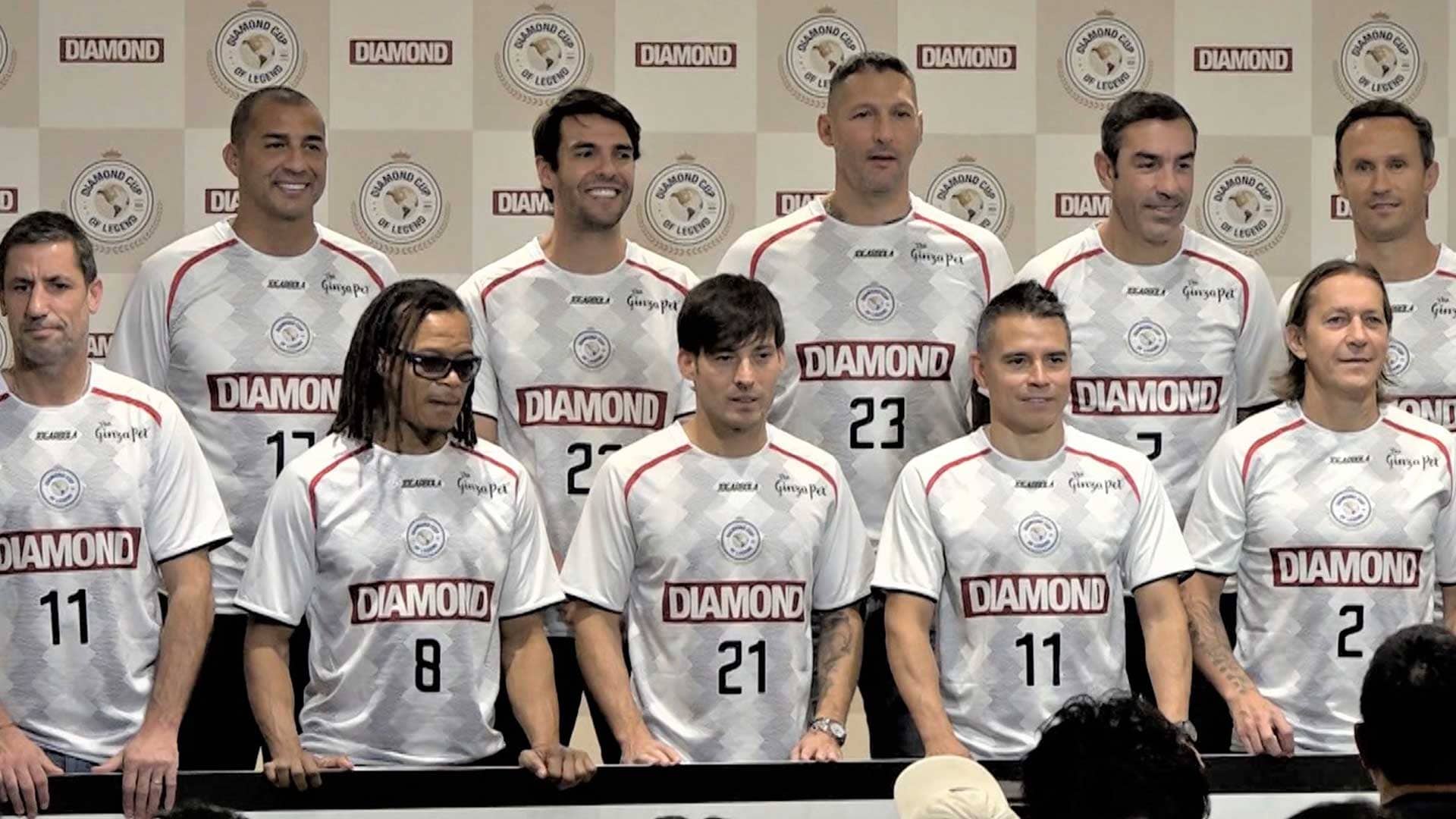 世界のレジェンド”カカ、ダービッツが共演！元スペイン代表・D.シルバ