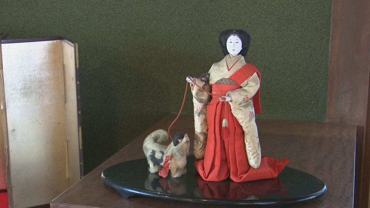 根津記念館でひな人形展 明治初期から昭和までの約80体 「鉄道王」根津