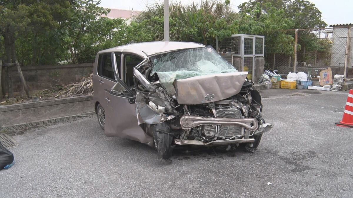 高齢者運転の車が壁に衝突 女性1人が死亡　今帰仁村