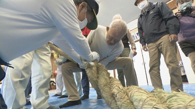 長野市で「大しめ縄づくり」 市販から住民の手作りに変更…長さ3.5メートルを2本 神社に奉納へ|TBS NEWS DIG
