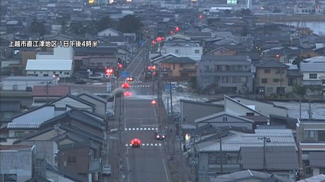 川の水が橋の上に…　新潟県上越市の映像から|TBS NEWS DIG