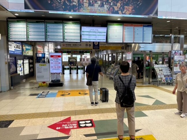 【画像確認】山形新幹線　19日の運休情報　E8系単独運転休止でダイヤに乱れ|TBS NEWS DIG