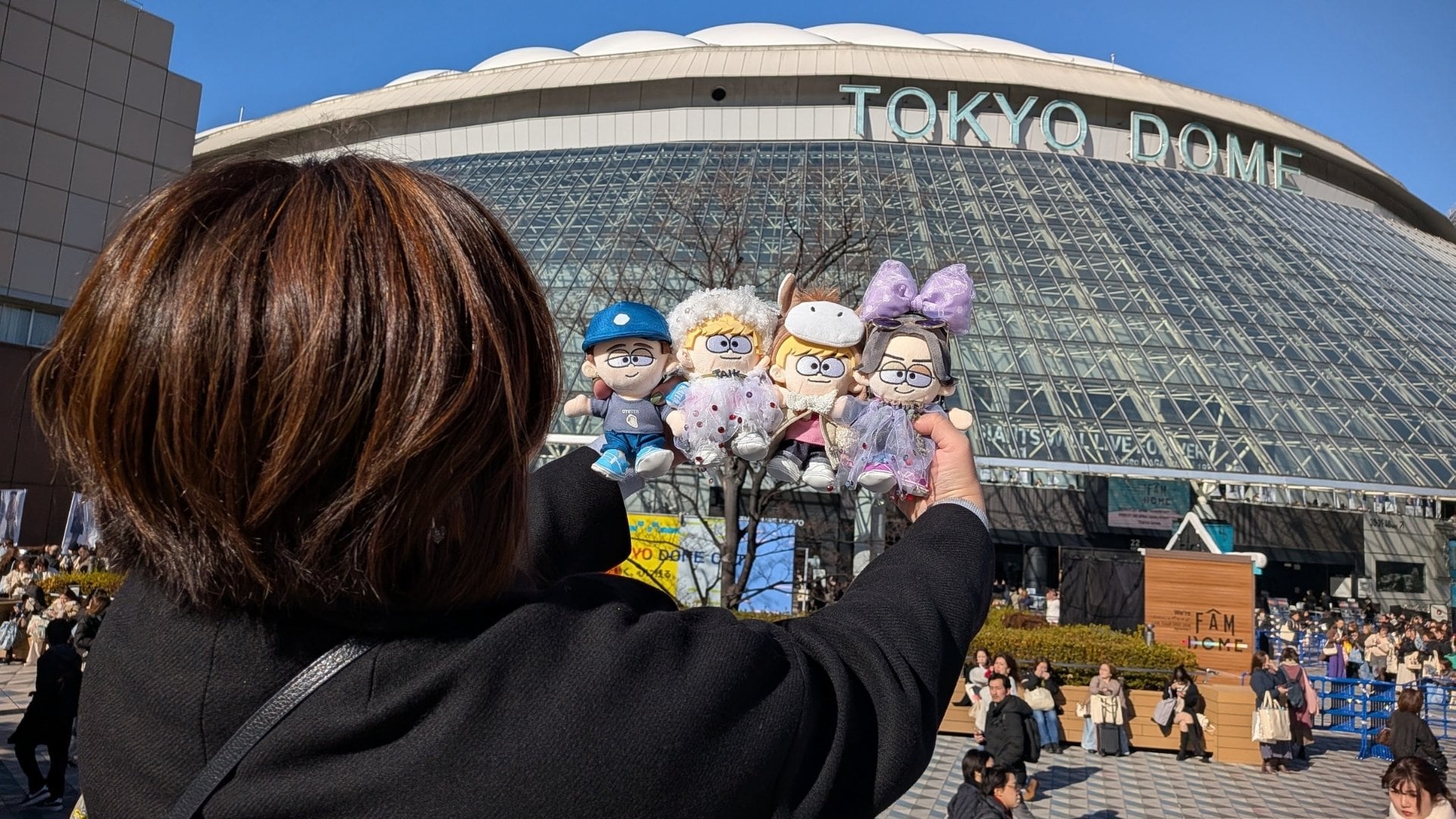 timelesz」を推すため沖縄から東京ドームへ――40代、初の推し活遠征で