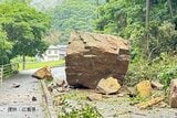 呉市の県道で落石 3m×3mの岩が道路塞ぐ 安浦町・広島|TBS NEWS DIG