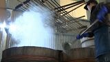 「木の釜で煮詰める」江戸時代から続く讃岐の技「白下糖作り」始まる 製法を引き継いだ農家の心意気【香川】|TBS NEWS DIG