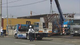 【速報】「鉄製のカゴ、固定せず載せていたか」トラックから走行中に積み荷が落下　歩行者の男性が意識なし　神戸・ポートアイランド|TBS NEWS DIG