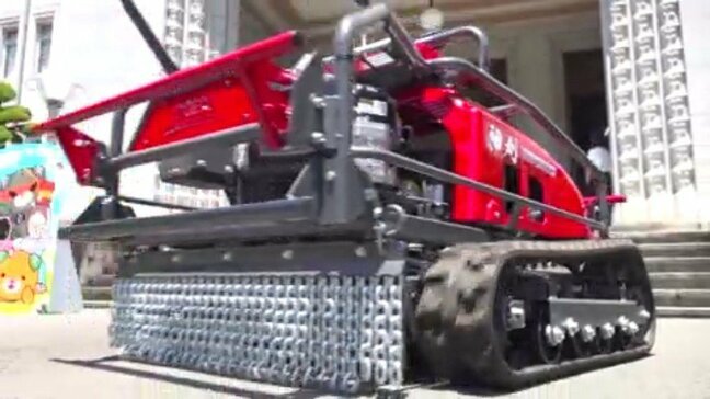 松山市のアテックスが「文部科学大臣賞」受賞 草刈機の“エンジン傾斜制御技術”が高評価 愛媛・松山市|TBS NEWS DIG