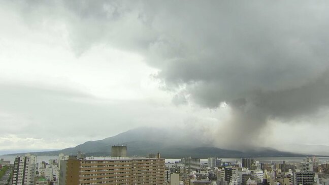 桜島 23日以来6日ぶりに爆発 山体膨張も「高止まり続く」 火山灰は鹿児島市街地方向へ【きょう・あすの降灰予報】|TBS NEWS DIG