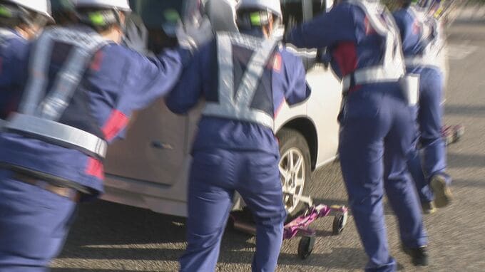 復旧工事が続きまだまだ“悪路”の多い「のと里山海道」 大雪でのスタックなど緊急時の対応を訓練で確認|TBS NEWS DIG