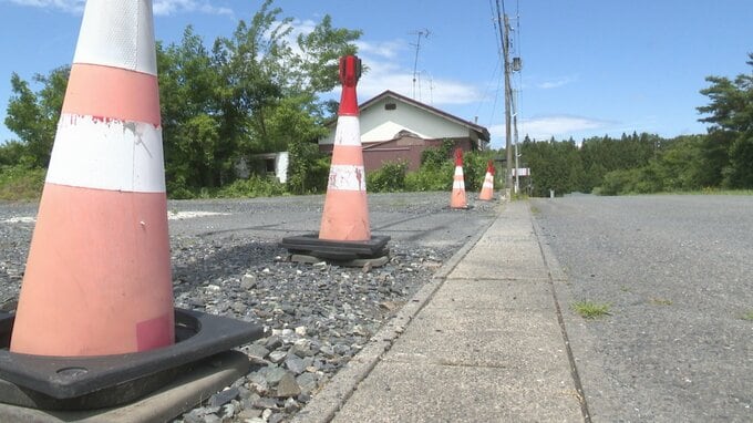 住宅街にクマ　体長約1ｍの子グマか　近くには保育園や小中学校も…　子どもたちの登下校時の送迎依頼や園庭や校庭での活動取りやめ　　|　青森のニュース│ATV NEWS│青森テレビ
