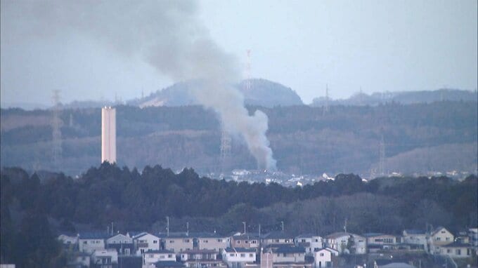 【速報】住宅地で住宅火災　黒煙上がる　仙台・泉区鶴が丘|TBS NEWS DIG