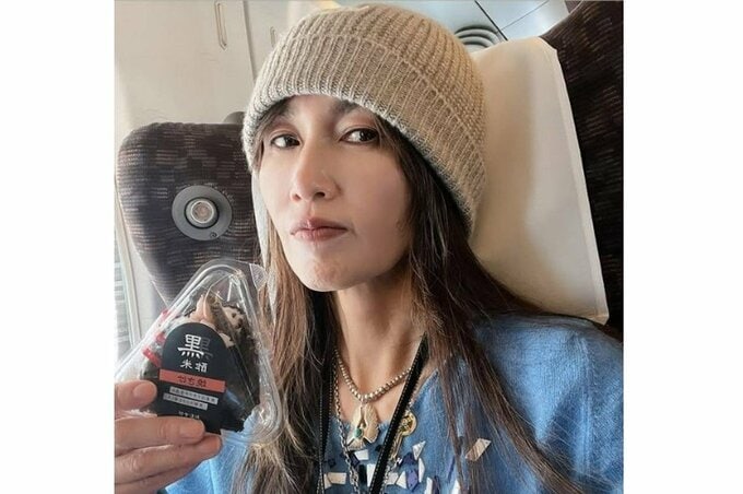 【工藤静香】　「めちゃくちゃ　食べる気満々」　クリスマスディナーショー　移動時の一コマを綴る|TBS NEWS DIG