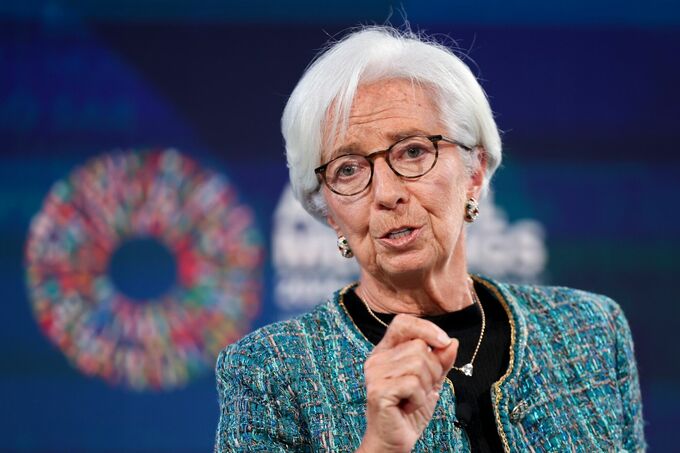 ラガルド総裁、ＥＣＢ政策会合開始を火曜日に変更－関係者