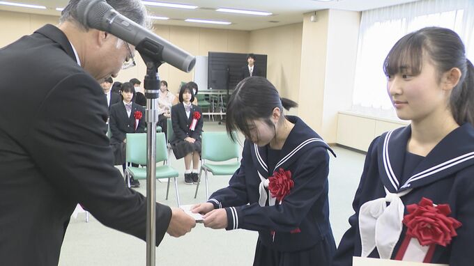 「夫婦共に携わりながら協力してやって」男性の家事・育児の参画促す動画コンテスト　山口県庁で表彰式　|　山口のニュース・天気・防災｜tys NEWS｜ｔｙｓテレビ山口