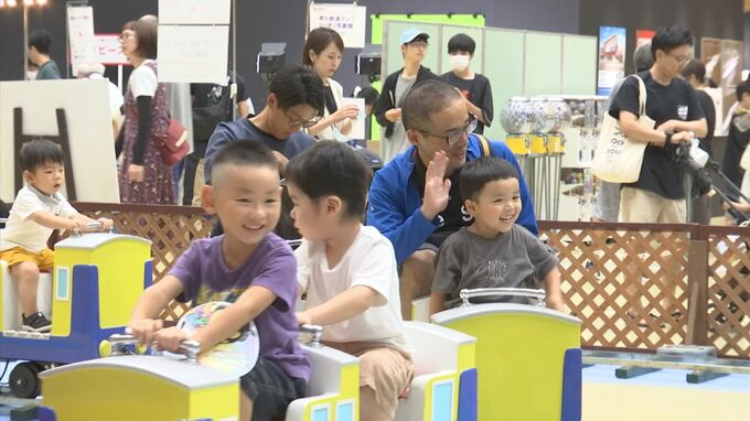 夏休みのお楽しみ…鉄道の祭典「大鉄道博」開幕！ 親子でにぎわう　鳥取・米子市　|　BSSニュース | BSS山陰放送