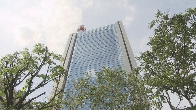 39歳巡査部長がカラオケ店で個室ドアガラスを蹴って破壊　他の客が利用中に…器物損壊容疑でその場で逮捕「イライラしていた」北海道警察|TBS NEWS DIG