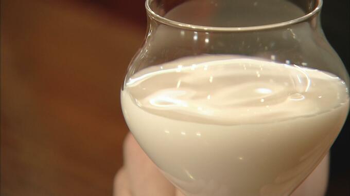 「陸奥八仙」×「のむヨーグルト」×「イチゴ」　販売開始から数日で売り切れた人気商品　『ボンサーブいちごヨーグルトリキュール』数量限定3000本が販売！　|　青森のニュース│ATV NEWS│青森テレビ